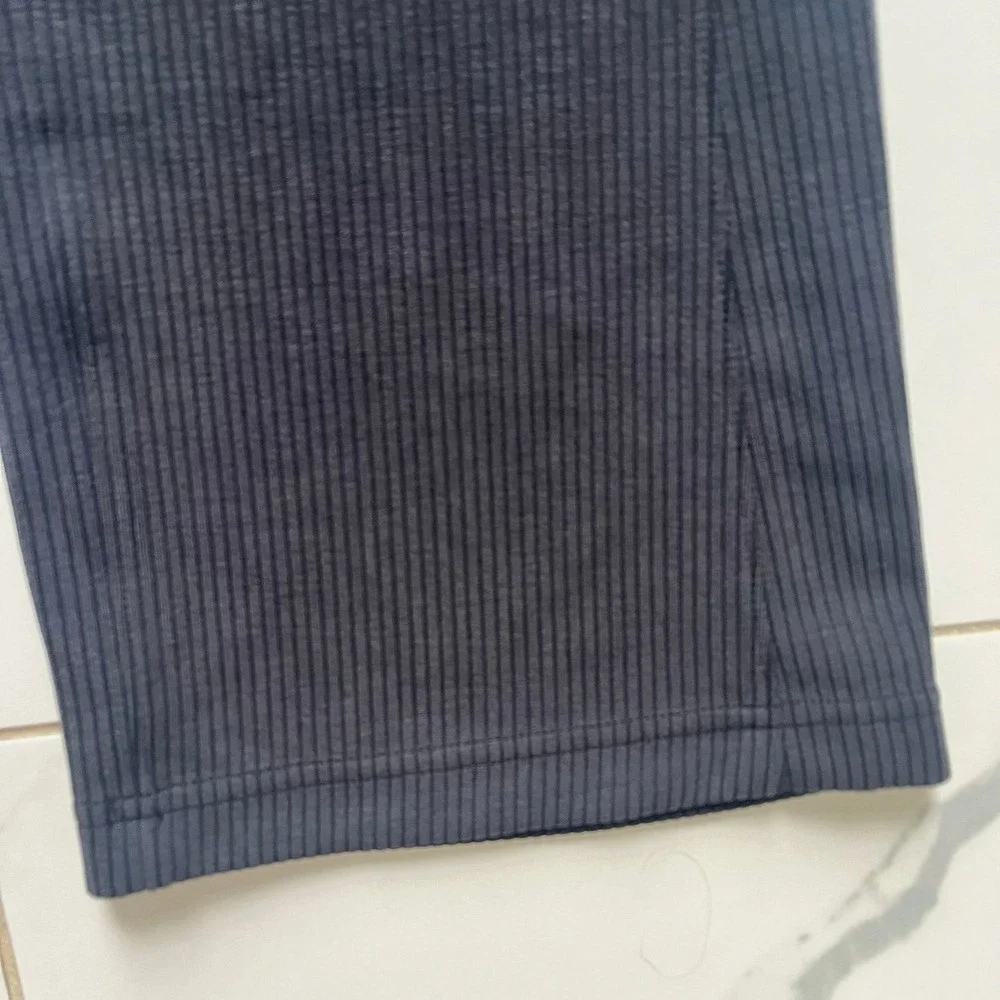 Lululemon Ribbed Softstreme Flared Pant Black sz 6 tall